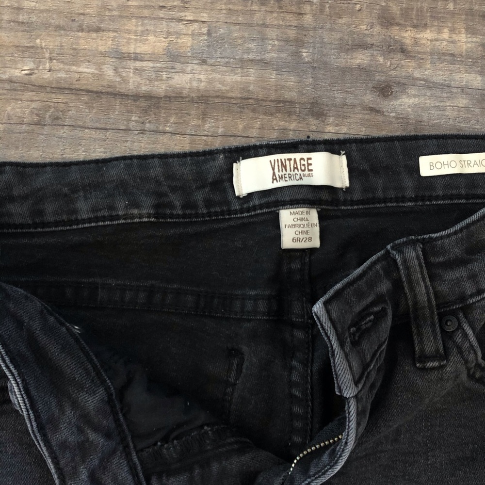 Jeans - Picture 2 of 3